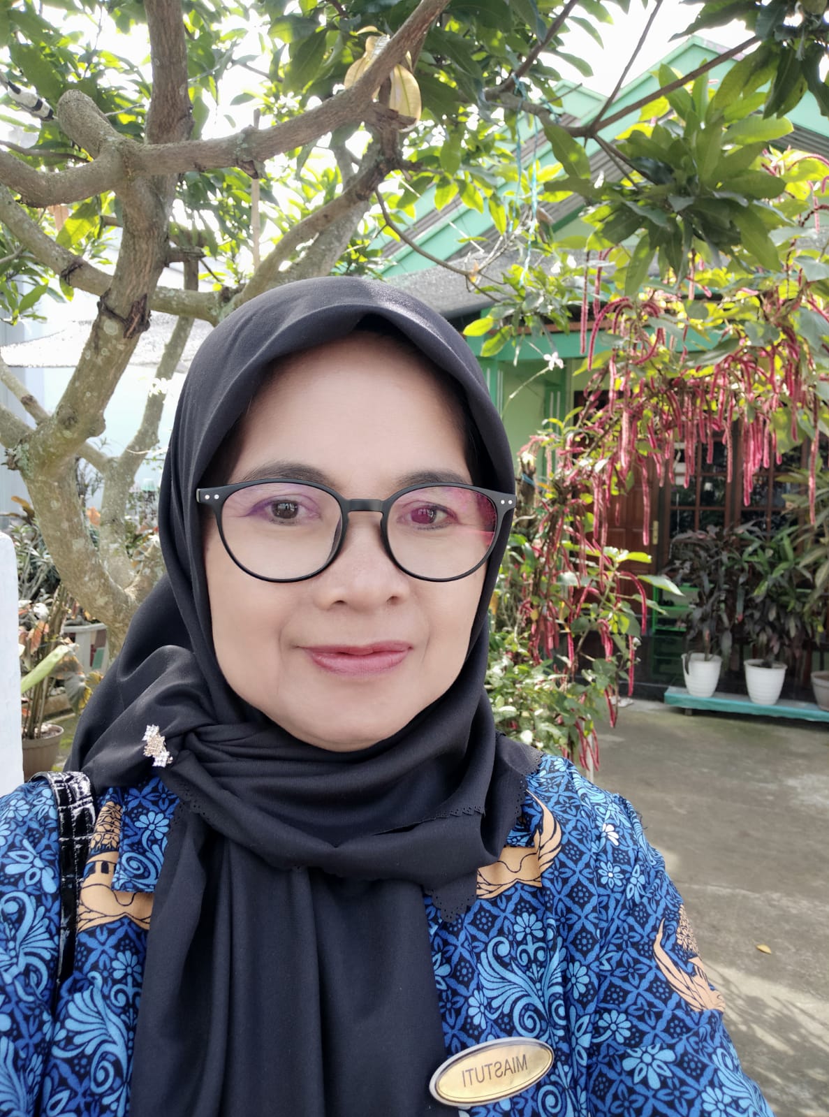 MIASTUTI LAUTE